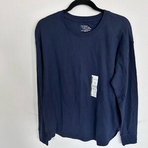 Time & Tru Women’s Navy Waffle Knit Long Sleeve Top

Size XL